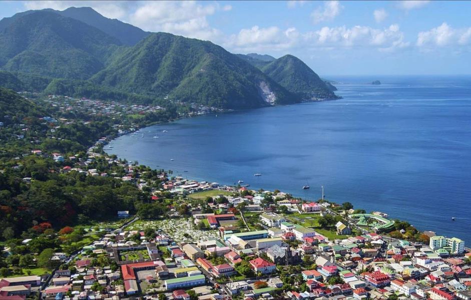 جزیره زیبا و سرسبز دومینیكا