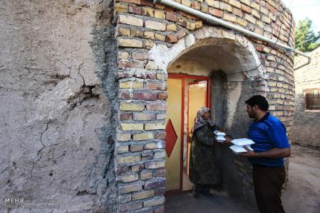 توزیع۲۵ هزار پرس غذای گرم میان نیازمندان توسط جمعیت امام رضایی ها